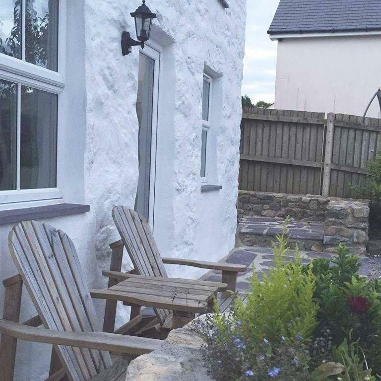 Bryn Golau Villa Brynkir Exterior photo